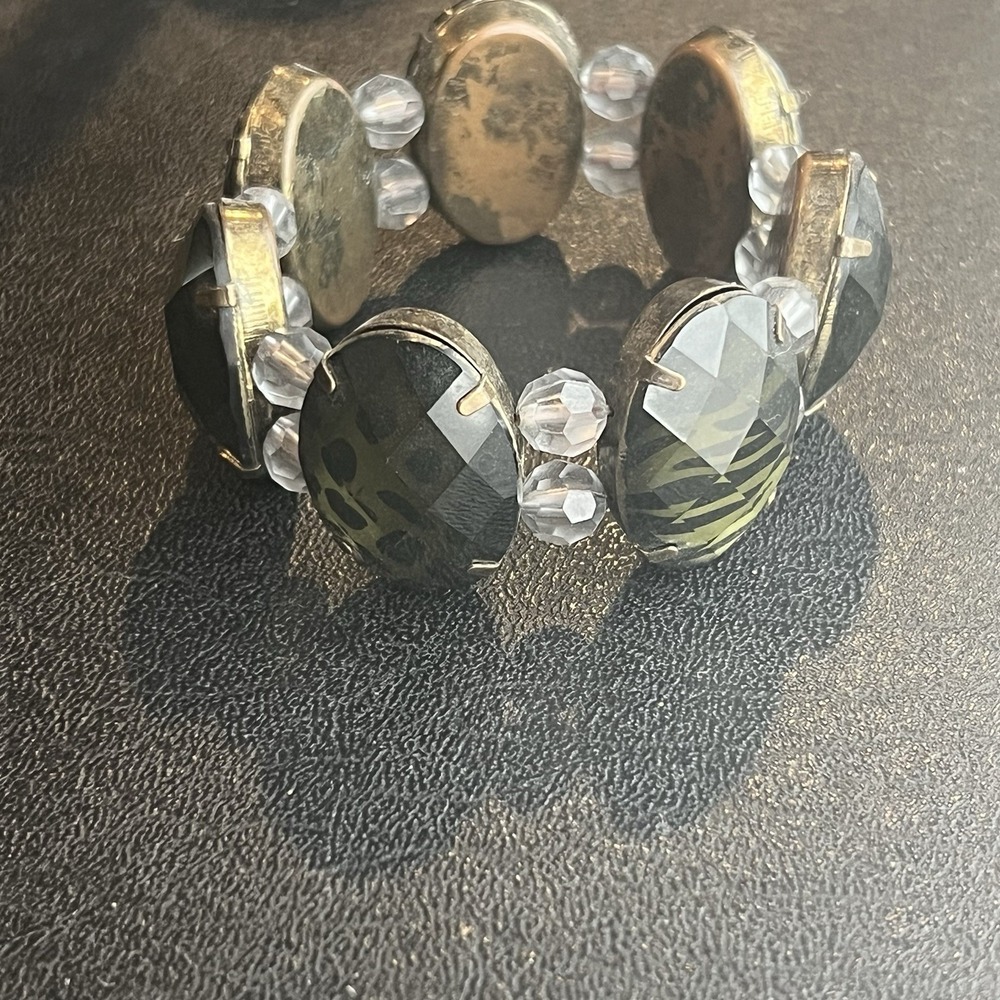 Leopard Tiger Print Bracelet. Stretchy. Unique! - Picture 4 of 5